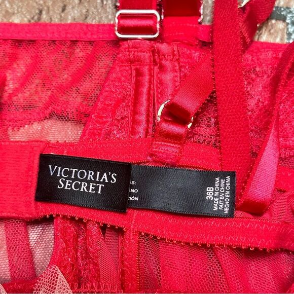 Victorias Secret Red Lace Corset 36B - Picture 5 of 7